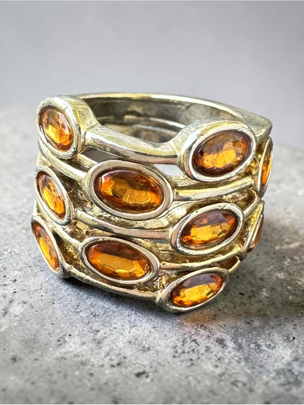 Vintage Avon NR brown stone cocktail ring